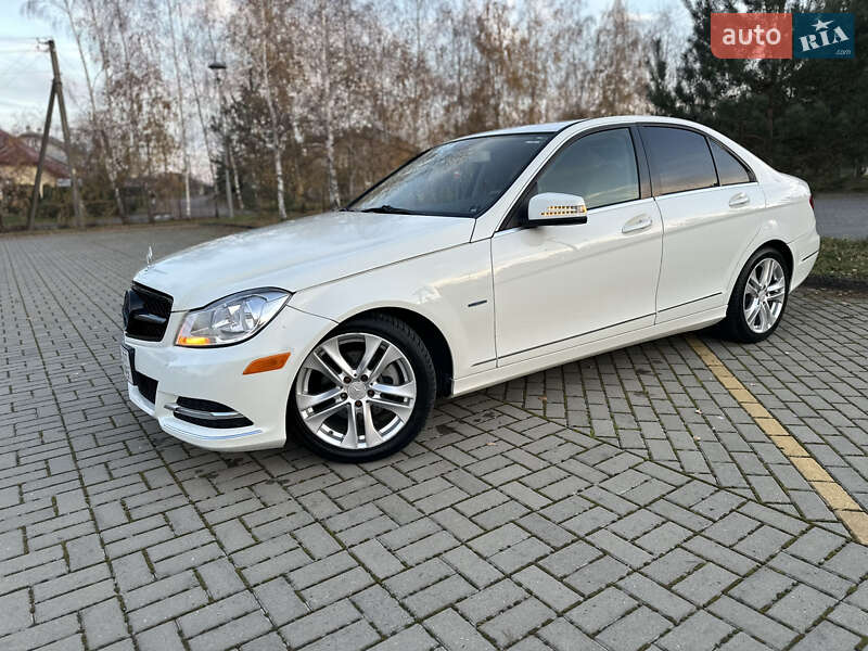 Седан Mercedes-Benz C-Class 2011 в Дрогобичі