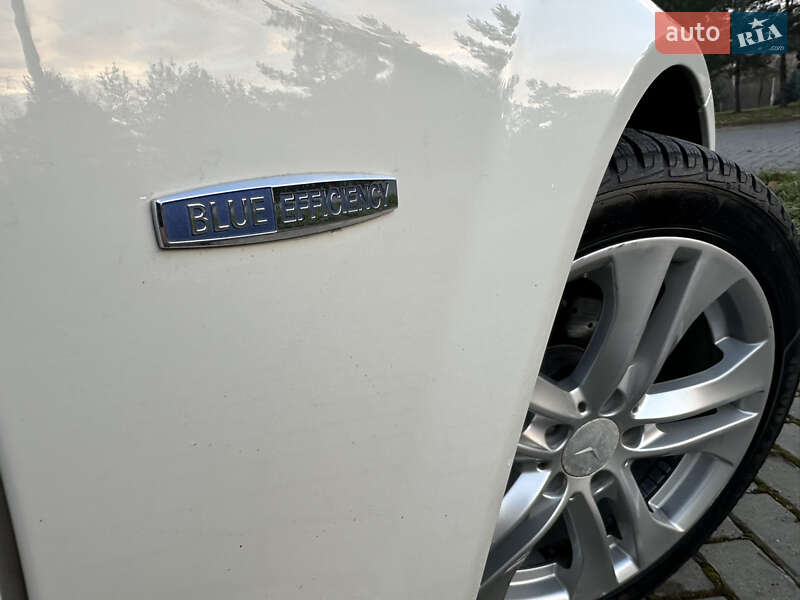 Седан Mercedes-Benz C-Class 2011 в Дрогобичі