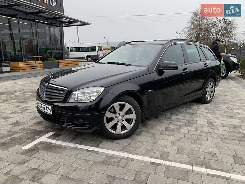 Универсал Mercedes-Benz C-Class 2009 в Каменке-Бугской
