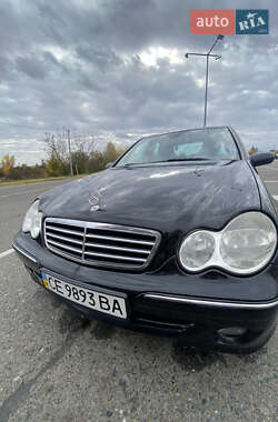 Седан Mercedes-Benz C-Class 2006 в Чернівцях