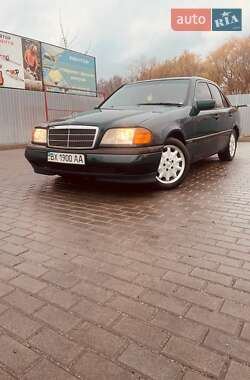 Седан Mercedes-Benz C-Class 1994 в Виннице