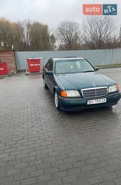 Седан Mercedes-Benz C-Class 1994 в Виннице