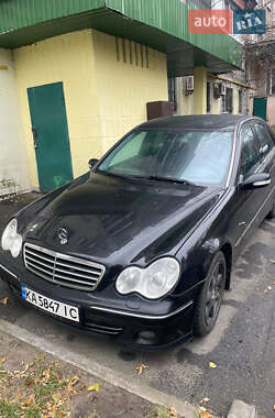 Седан Mercedes-Benz C-Class 2004 в Києві