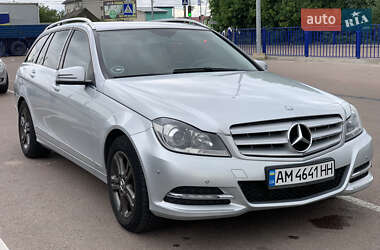 Універсал Mercedes-Benz C-Class 2013 в Житомирі