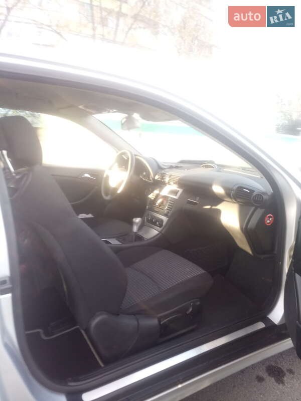 Купе Mercedes-Benz C-Class 2006 в Украинке