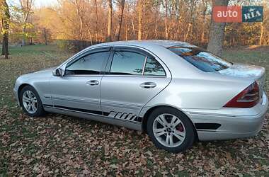 Седан Mercedes-Benz C-Class 2002 в Новоукраинке