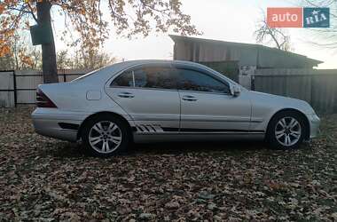 Седан Mercedes-Benz C-Class 2002 в Новоукраинке