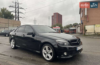 Седан Mercedes-Benz C-Class 2010 в Києві