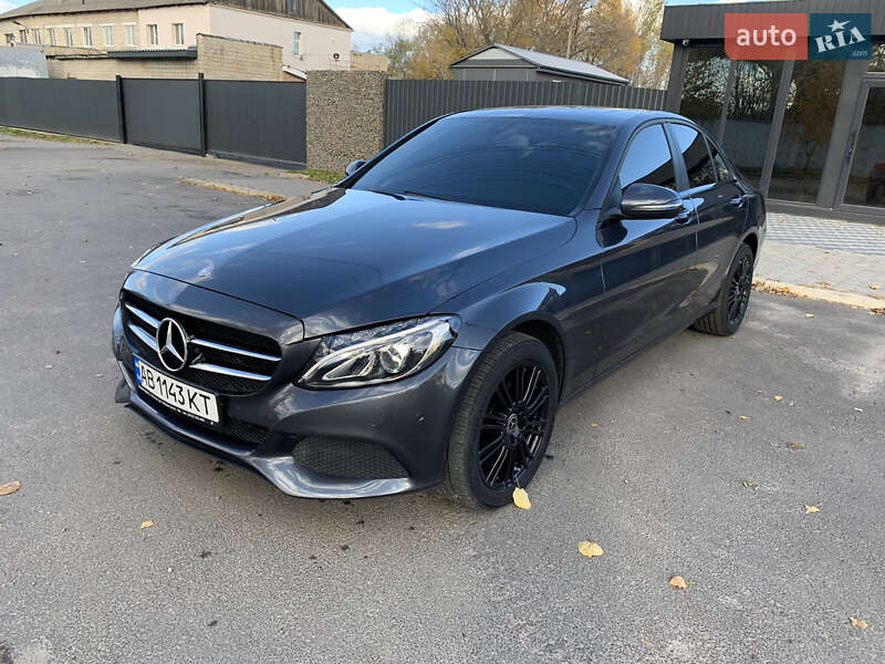 Седан Mercedes-Benz C-Class 2015 в Виннице