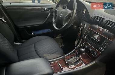 Універсал Mercedes-Benz C-Class 2005 в 
