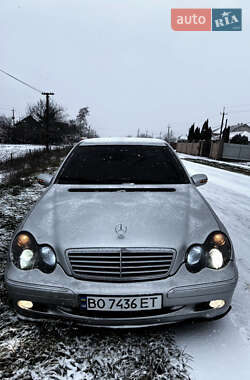 Седан Mercedes-Benz C-Class 2000 в Бучачі