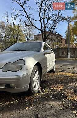 Седан Mercedes-Benz C-Class 2001 в Одесі