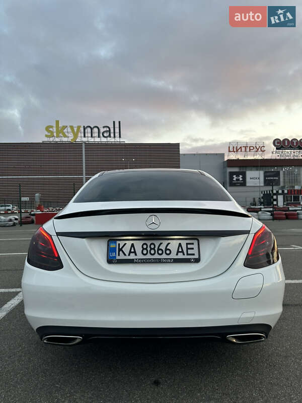 Седан Mercedes-Benz C-Class 2016 в Києві