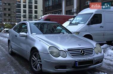 Купе Mercedes-Benz C-Class 2002 в Киеве