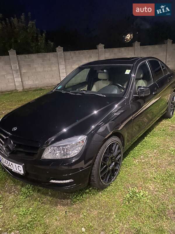 Mercedes-Benz C-Class 2010