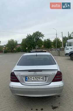 Седан Mercedes-Benz C-Class 2002 в Ужгороді