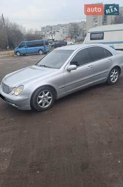 Седан Mercedes-Benz C-Class 2002 в Львове