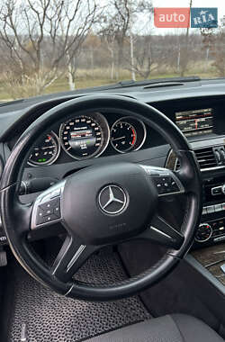 Седан Mercedes-Benz C-Class 2013 в Кривому Розі