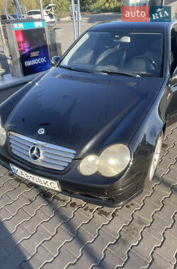 Купе Mercedes-Benz C-Class 2003 в Києві