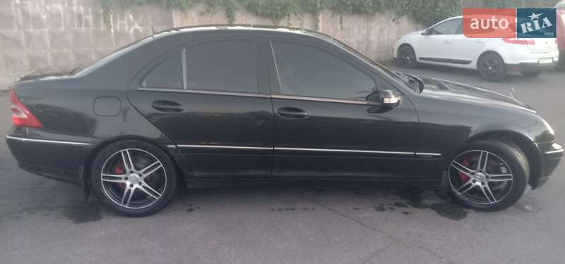 Седан Mercedes-Benz C-Class 2002 в Боярке фото 8 Седан Mercedes-Benz C-Class 2002 в Боярке