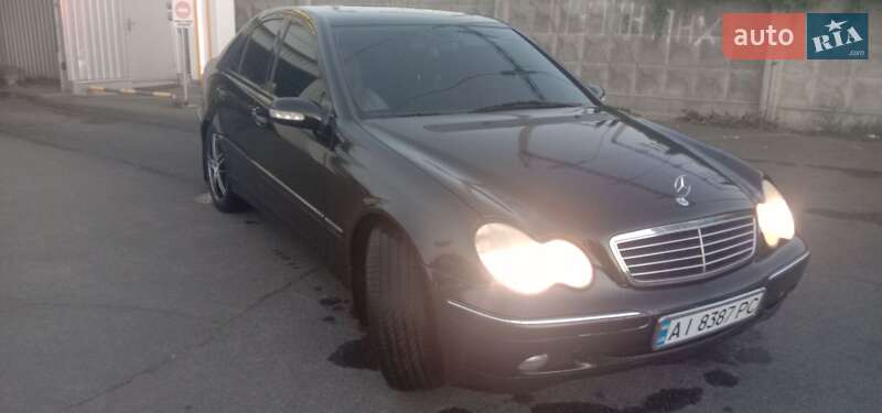 Седан Mercedes-Benz C-Class 2002 в Боярке фото 10 Седан Mercedes-Benz C-Class 2002 в Боярке