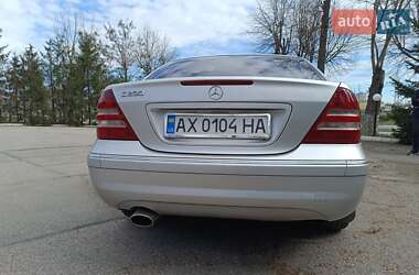 Седан Mercedes-Benz C-Class 2005 в 