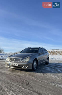 Універсал Mercedes-Benz C-Class 2002 в Рівному