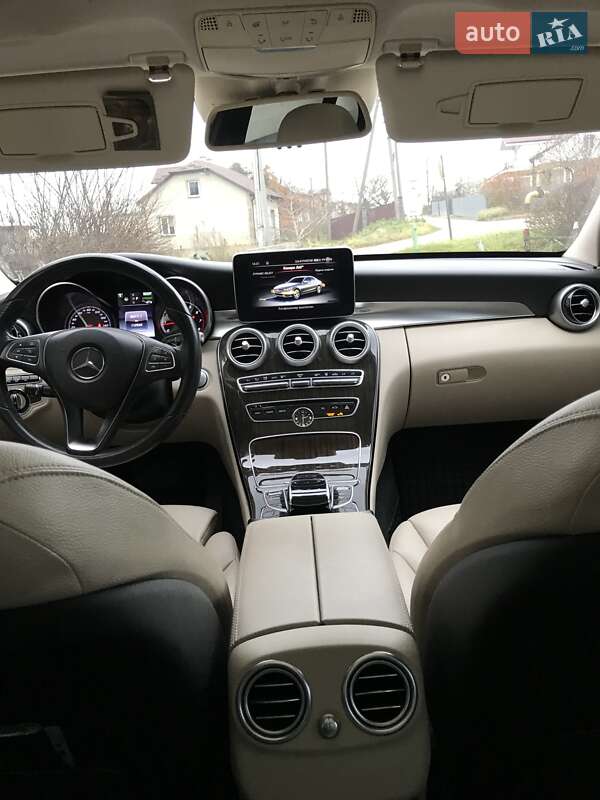 Седан Mercedes-Benz C-Class 2015 в Львове