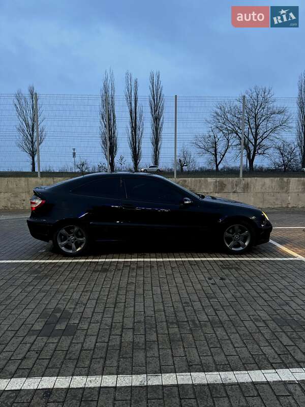 Купе Mercedes-Benz C-Class 2005 в Кривом Озере