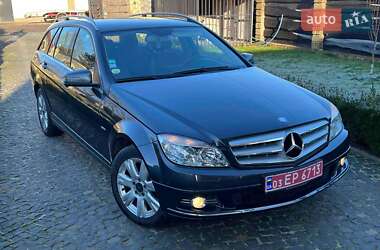 Универсал Mercedes-Benz C-Class 2010 в Луцке