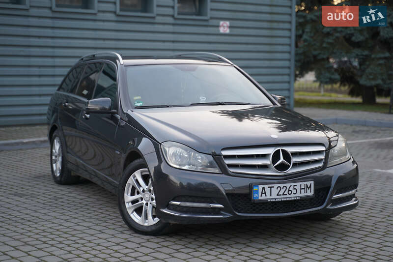 Універсал Mercedes-Benz C-Class 2012 в Івано-Франківську