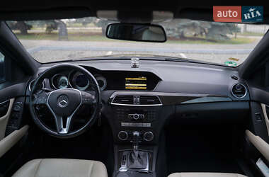 Универсал Mercedes-Benz C-Class 2012 в 