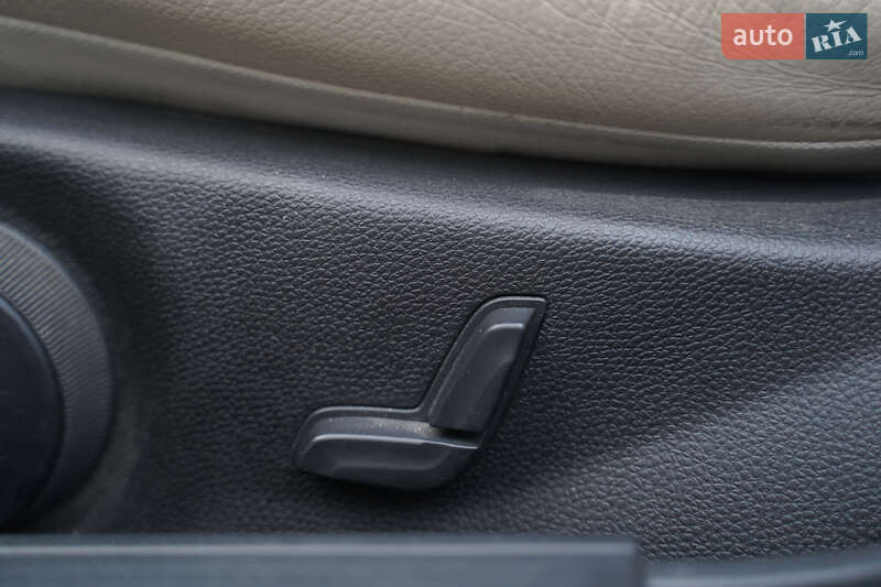 Універсал Mercedes-Benz C-Class 2012 в Івано-Франківську