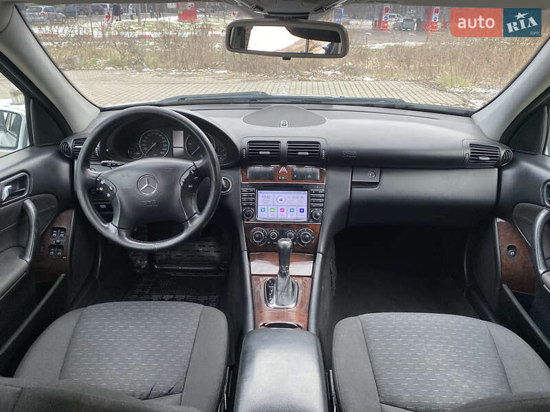 Универсал Mercedes-Benz C-Class 2005 в Львове