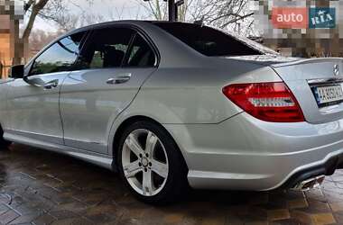 Седан Mercedes-Benz C-Class 2012 в Киеве