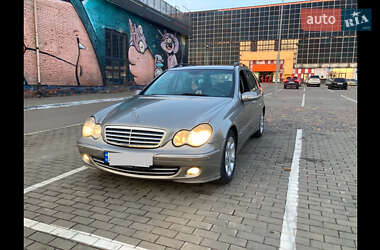 Універсал Mercedes-Benz C-Class 2004 в Луцьку