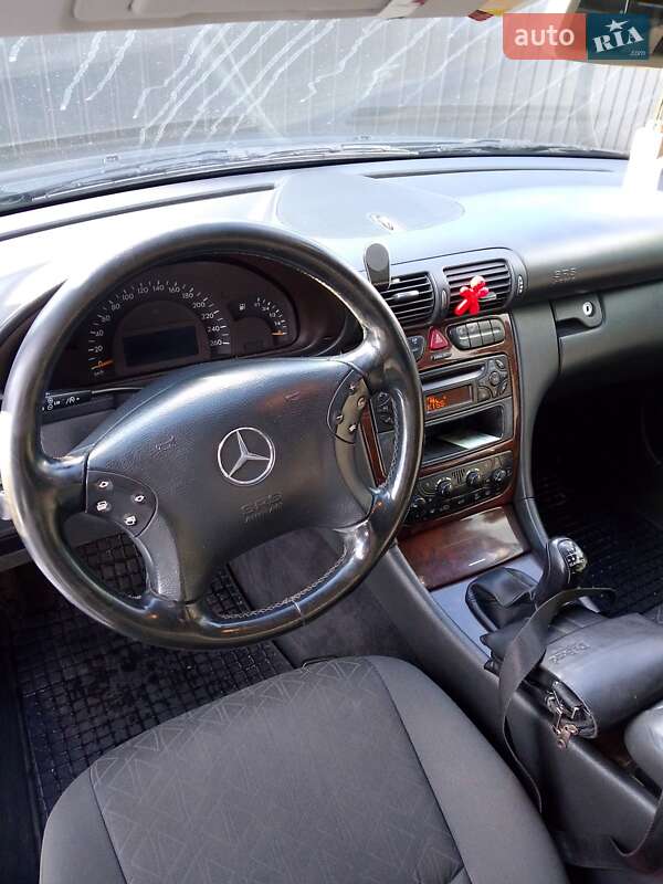 Седан Mercedes-Benz C-Class 2001 в Львове