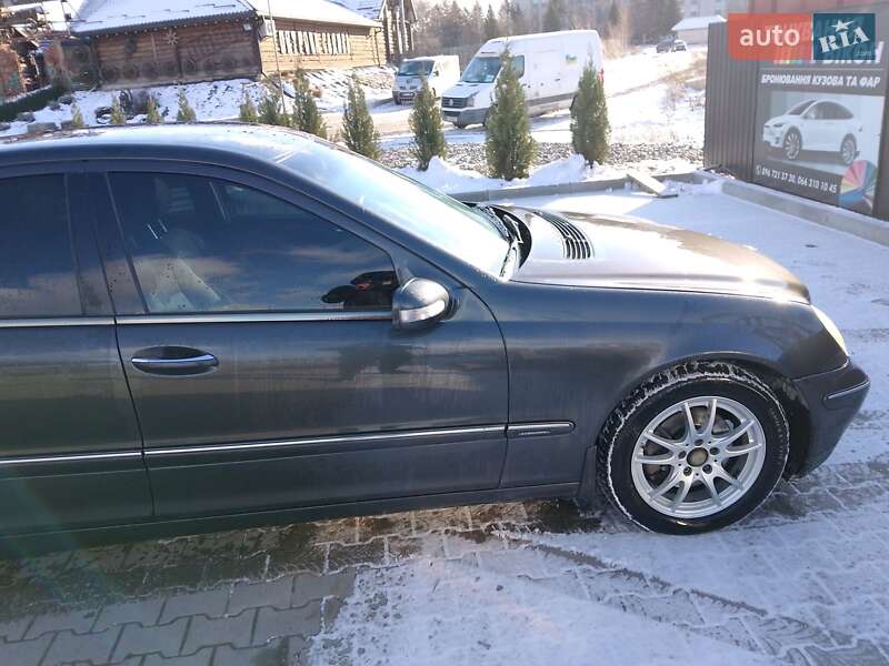 Седан Mercedes-Benz C-Class 2001 в Львове