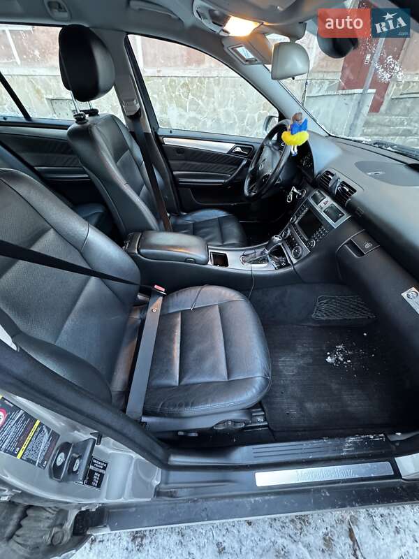 Универсал Mercedes-Benz C-Class 2006 в Тернополе
