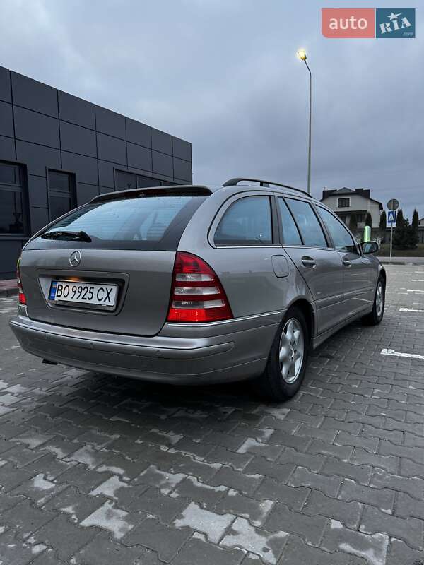 Универсал Mercedes-Benz C-Class 2006 в Тернополе