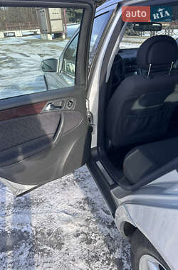 Универсал Mercedes-Benz C-Class 2003 в 