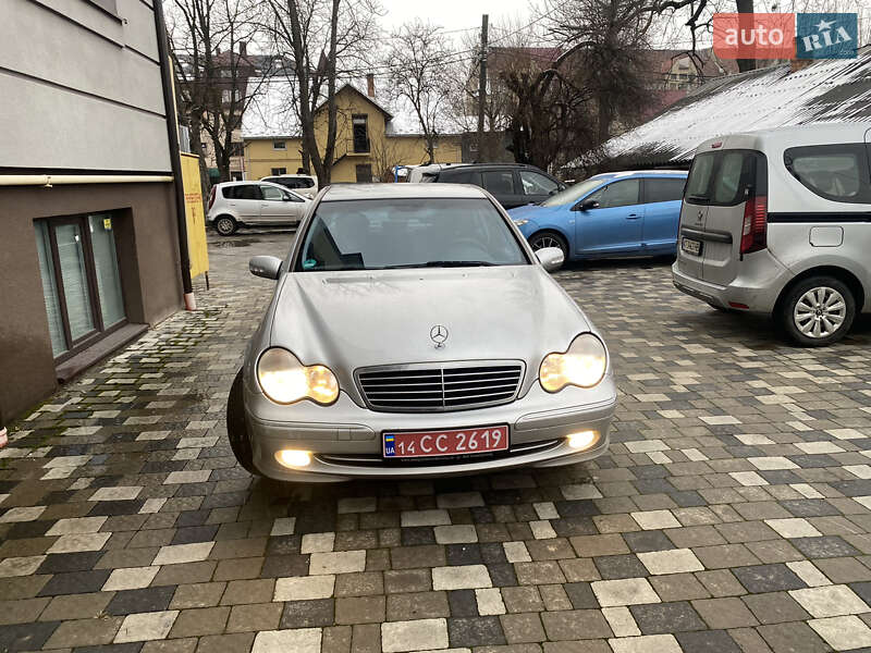 Седан Mercedes-Benz C-Class 2003 в Коломиї