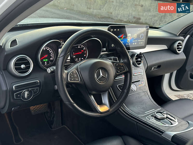 Седан Mercedes-Benz C-Class 2017 в Павлограде