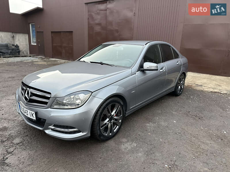 Седан Mercedes-Benz C-Class 2012 в Рівному