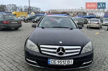 Універсал Mercedes-Benz C-Class 2010 в Чернівцях