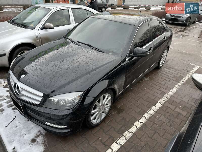 Седан Mercedes-Benz C-Class 2011 в Житомирі