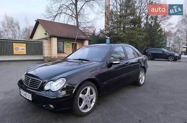 Седан Mercedes-Benz C-Class 2004 в Вишгороді