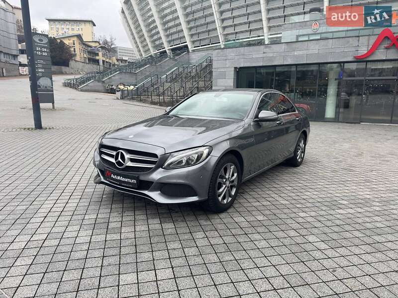 Седан Mercedes-Benz C-Class 2017 в Києві