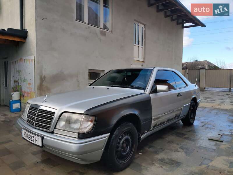 Седан Mercedes-Benz C-Class 1993 в Мукачево