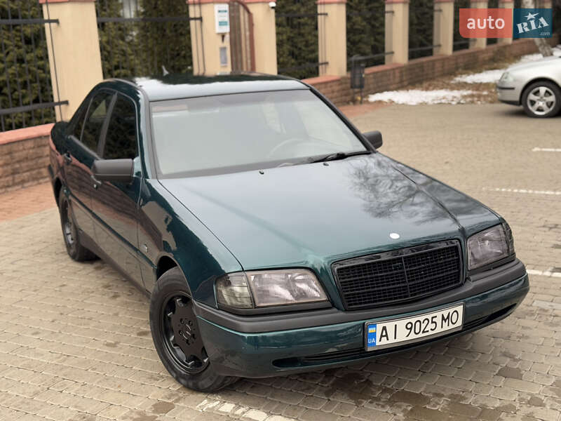 Седан Mercedes-Benz C-Class 1997 в Василькові